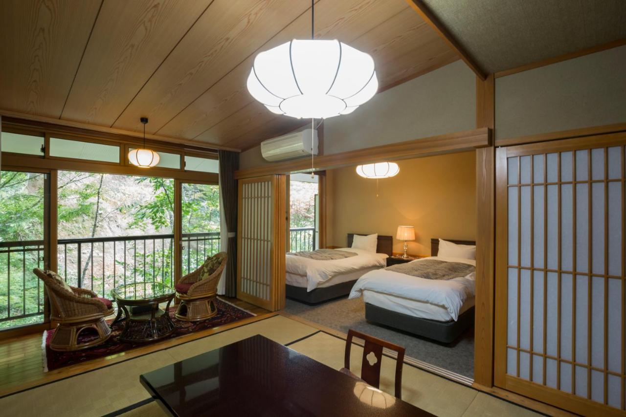 Kurokawa Onsen Oku No Yu Hotel Минамиогуни Екстериор снимка