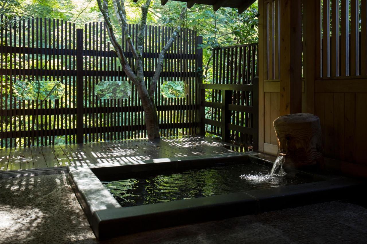 Kurokawa Onsen Oku No Yu Hotel Минамиогуни Екстериор снимка