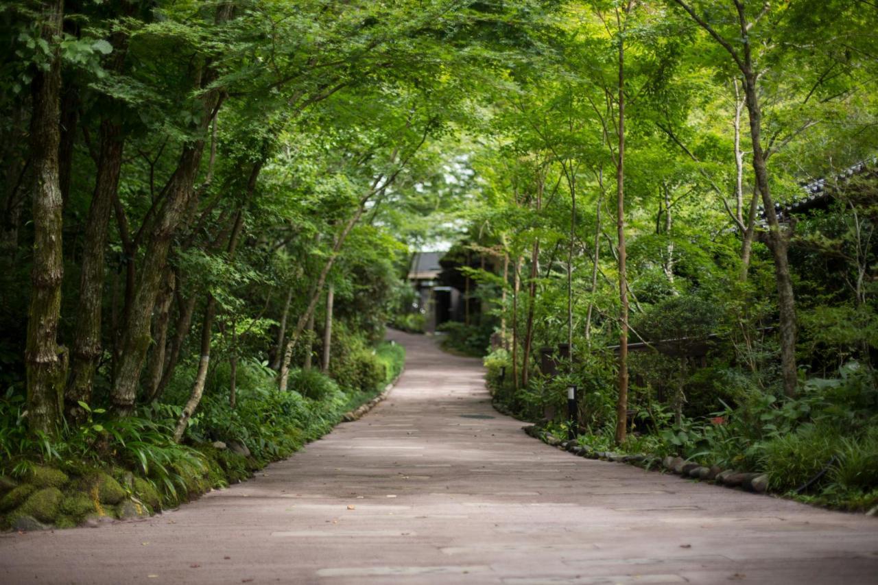 Kurokawa Onsen Oku No Yu Hotel Минамиогуни Екстериор снимка