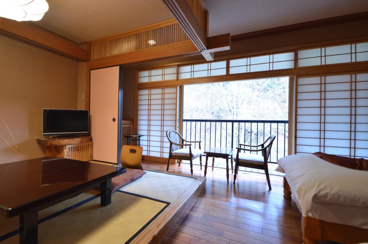 Kurokawa Onsen Oku No Yu Hotel Минамиогуни Екстериор снимка