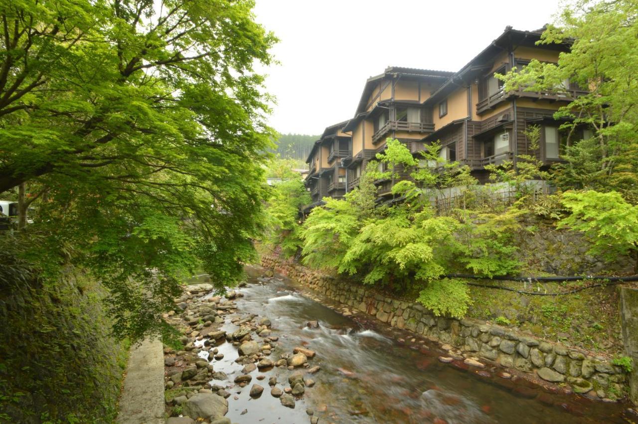 Kurokawa Onsen Oku No Yu Hotel Минамиогуни Екстериор снимка