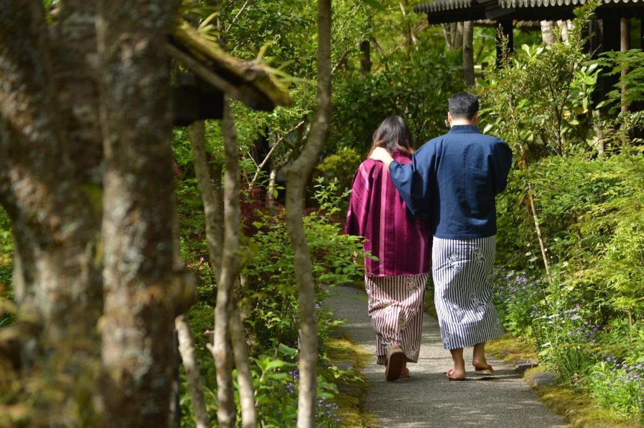 Kurokawa Onsen Oku No Yu Hotel Минамиогуни Екстериор снимка