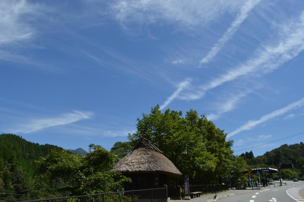 Kurokawa Onsen Oku No Yu Hotel Минамиогуни Екстериор снимка