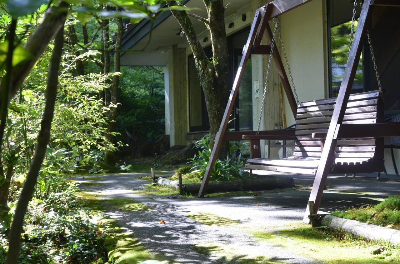 Kurokawa Onsen Oku No Yu Hotel Минамиогуни Екстериор снимка