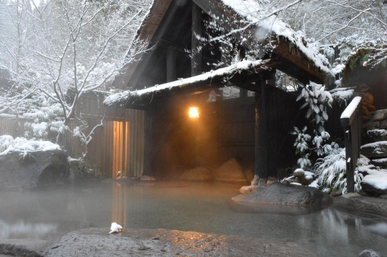 Kurokawa Onsen Oku No Yu Hotel Минамиогуни Екстериор снимка